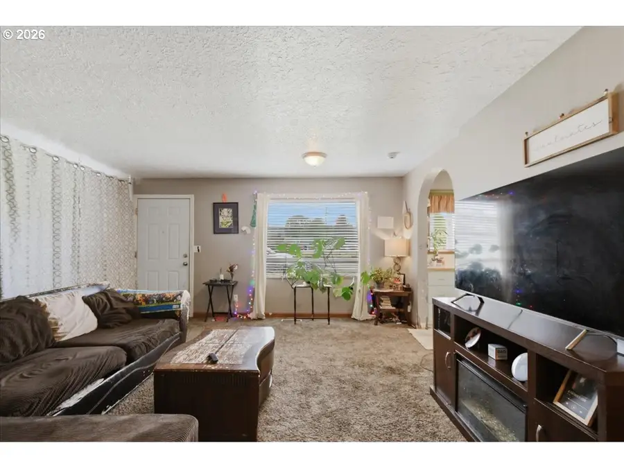 3287 Olive Way, Longview, WA 98632 - #3
