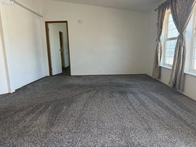 210 NE Fourth St, Irrigon, OR 97844 - #2