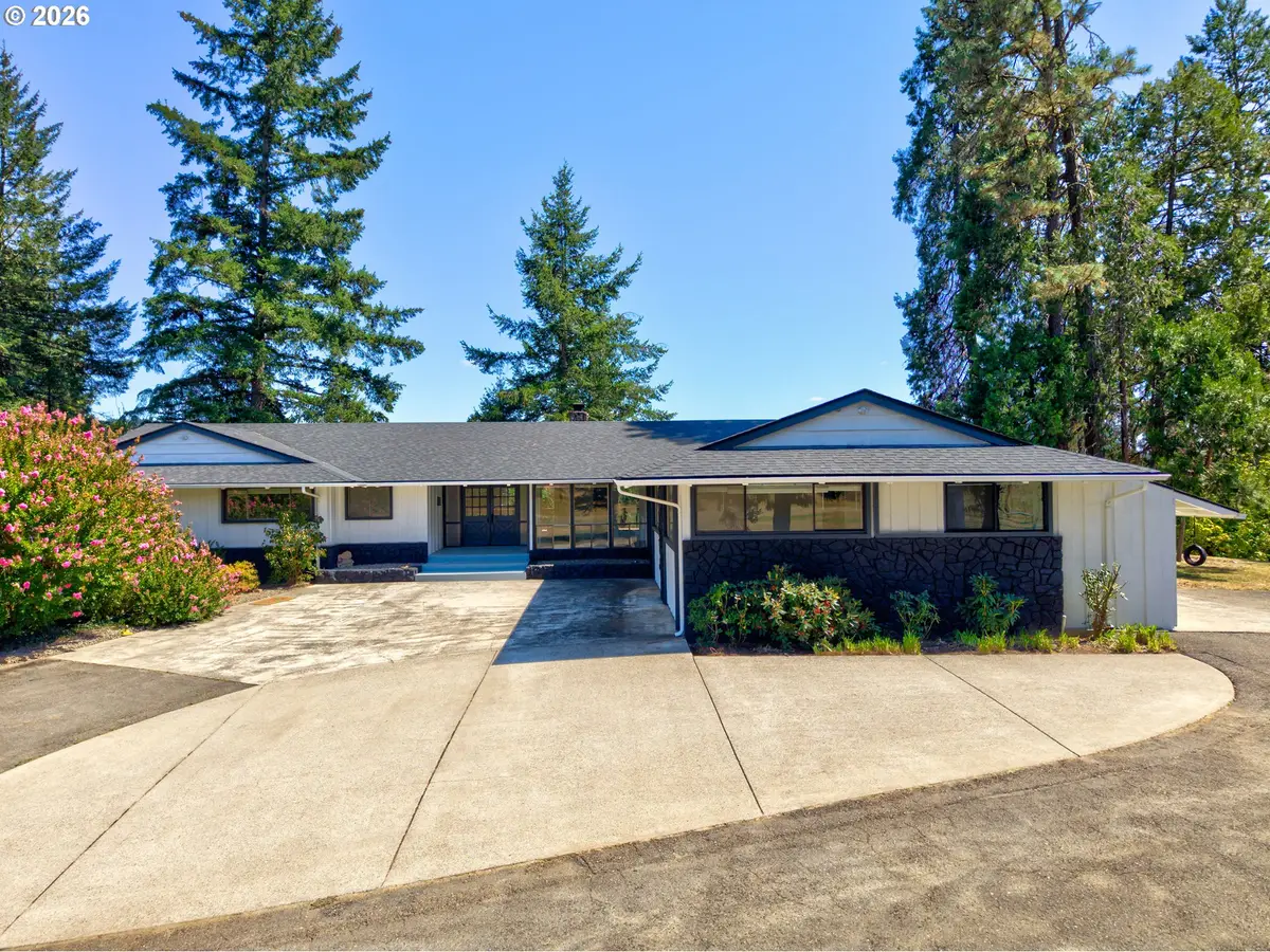 5233 Melqua Rd, Roseburg, OR 97471 - #1