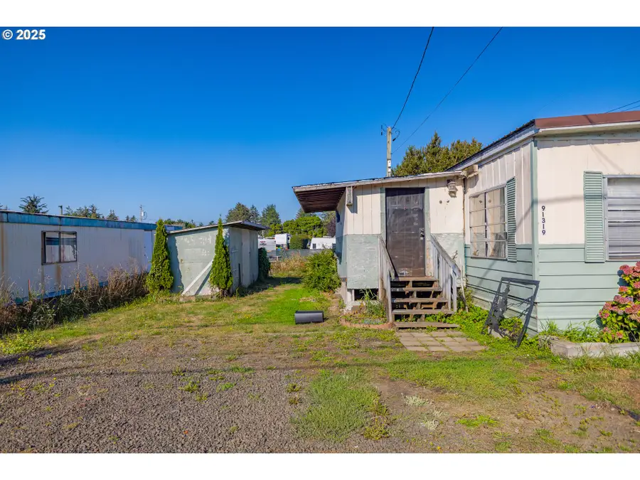 91319 Grinnell Ln, Coos Bay, OR 97420 - Image #3