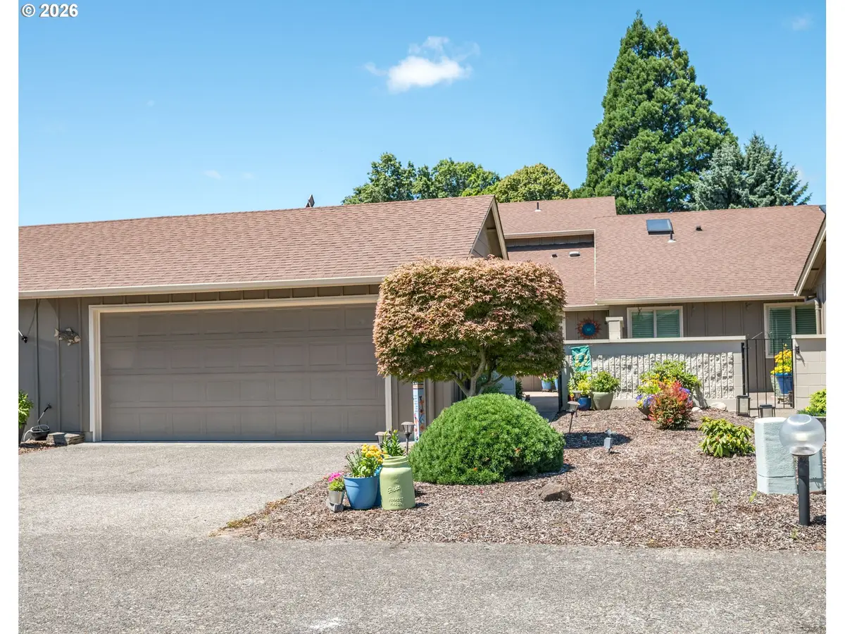 575 Peardale Ln #11, Longview, WA 98632 - #1