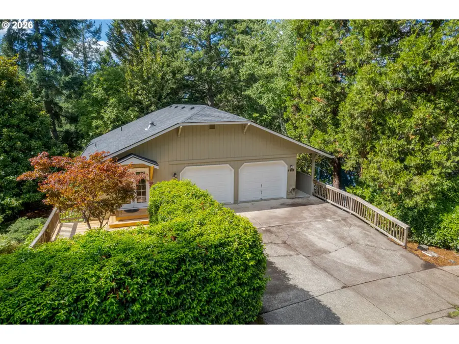 4482 Paddock Dr, Eugene, OR 97405 - #2