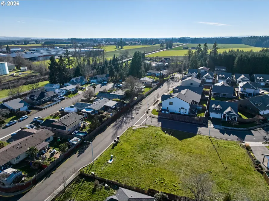 2589 N Lydia Loop, Hubbard, OR 97032 - Image #3