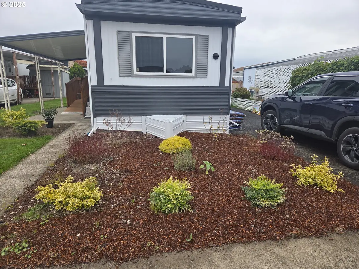 2902 E 2nd St #43, Newberg, OR 97132 - Image #1