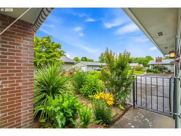 634 30th Ave, Albany, OR 97322