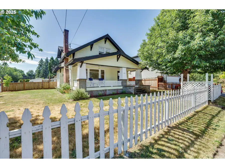 475 E Arlington St, Gladstone, OR 97027 - Image #2