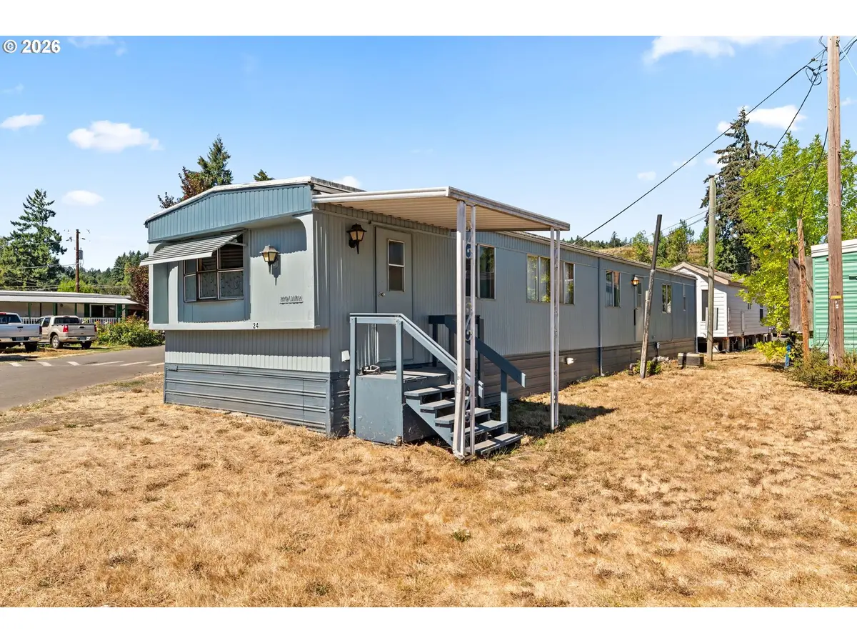 1557 N Pacific Hwy #24, Cottage Grove, OR 97424 - #1