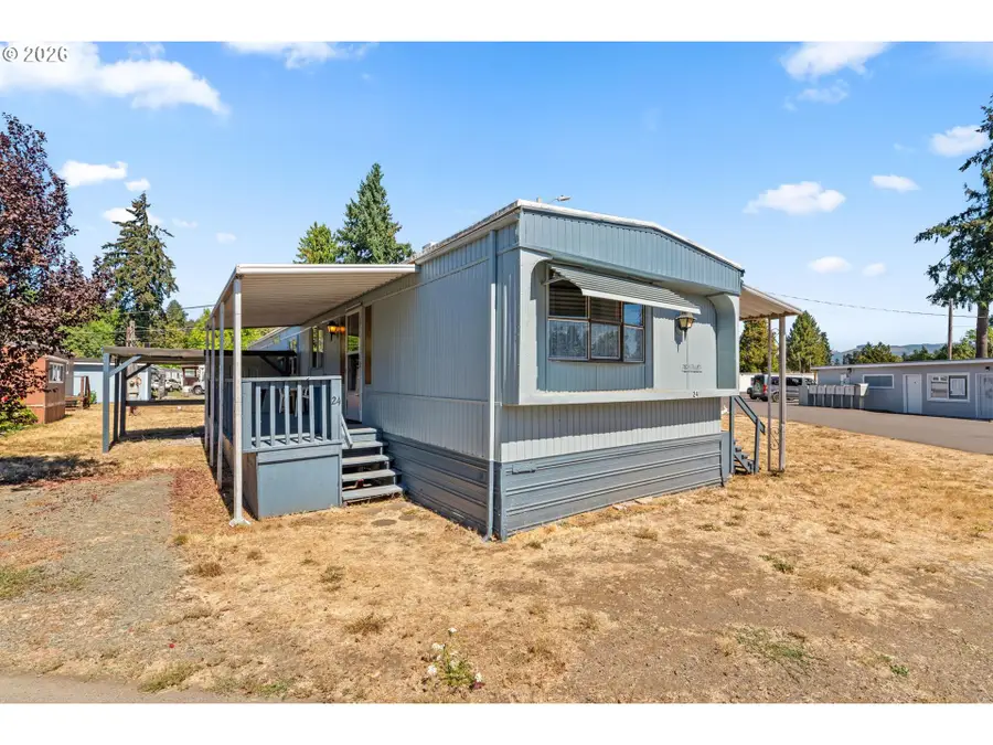 1557 N Pacific Hwy #24, Cottage Grove, OR 97424 - #2