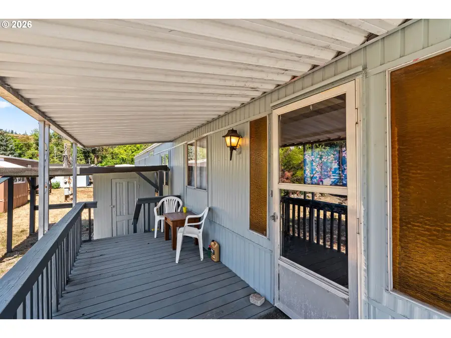 1557 N Pacific Hwy #24, Cottage Grove, OR 97424 - #3