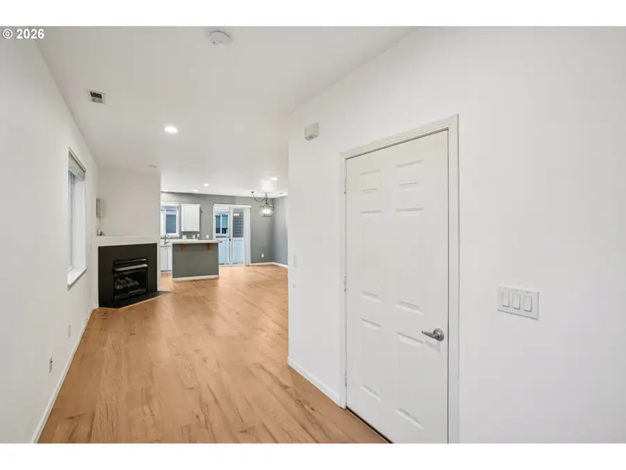 9235 SW Tanoak Ln, Tualatin, OR 97062 - #3