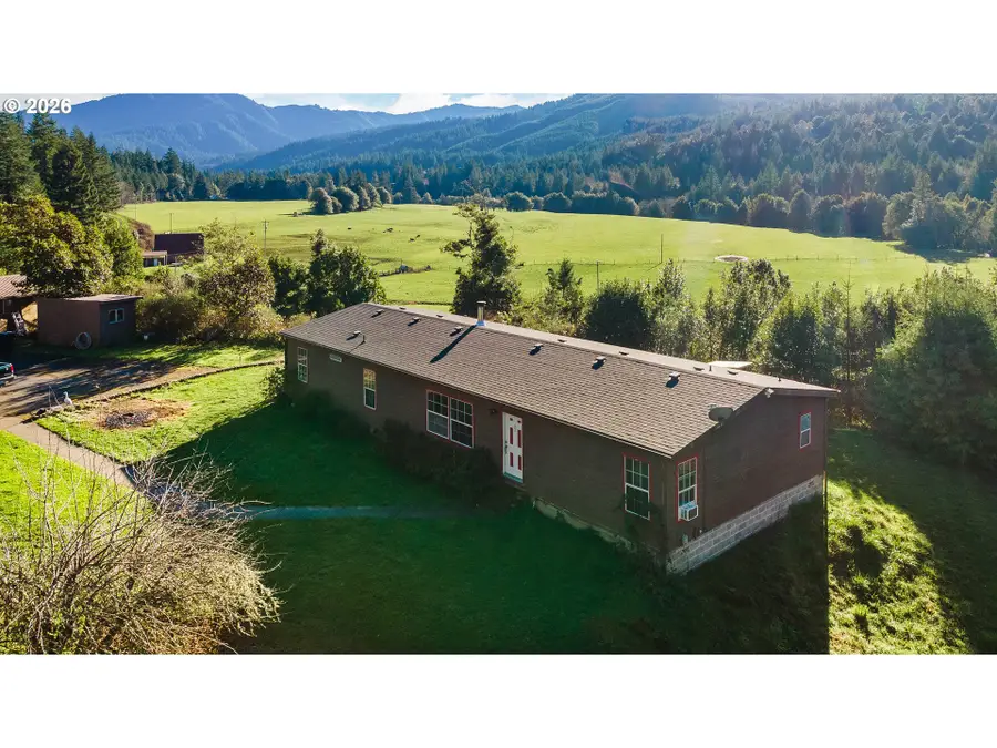 41308 S Powers Rd, Powers, OR 97466 - Image #3