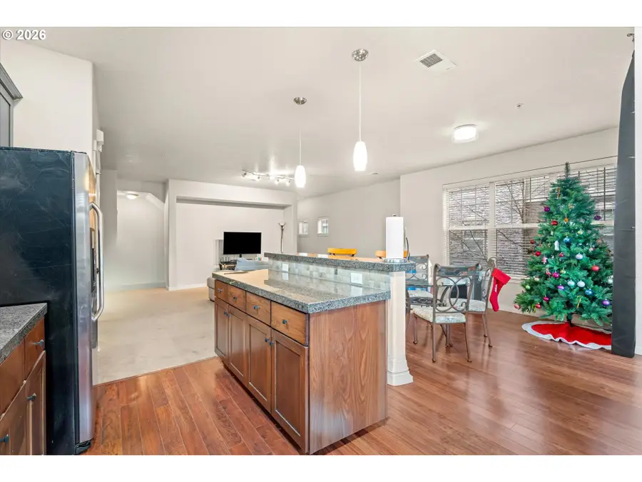 8648 NE Delamere Way, Hillsboro, OR 97006 - Image #3