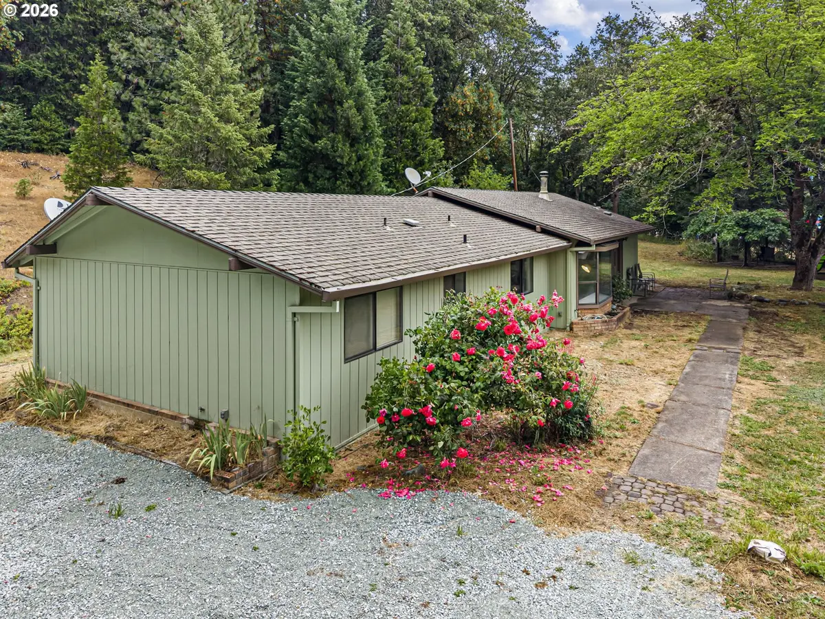296 Mobley Dr, Azalea, OR 97410 - #1