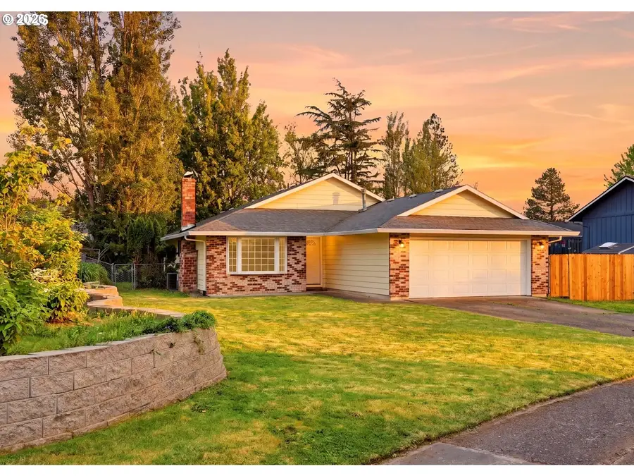 405 SE 21st St, Troutdale, OR 97060 - #2