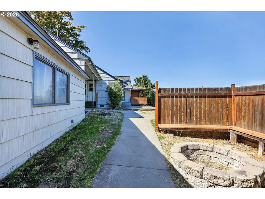 1511 Quinton St, The Dalles, OR 97058 - #3