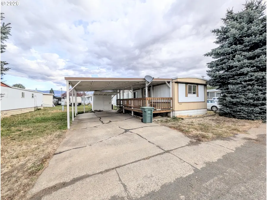 1806 26th St #22, La Grande, OR 97850 - #2