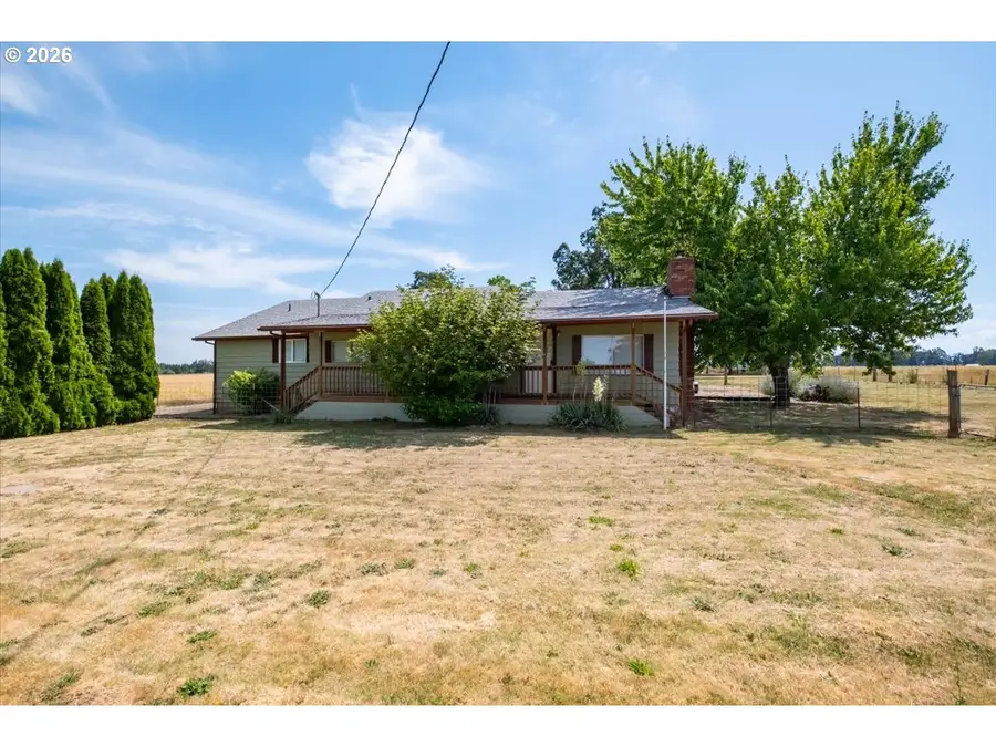 33120 S Meridian Rd, Woodburn, OR 97071 - #2