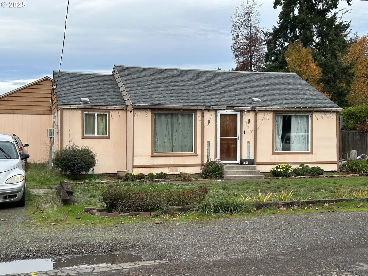804 W N St, Springfield, OR 97477 - Image #1