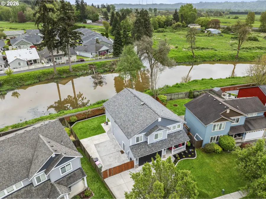 1826 Island Dr, Longview, WA 98632 - #2