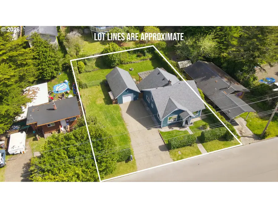 549 N Marple St, Coos Bay, OR 97420 - #3