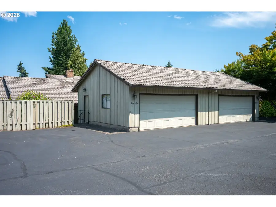 6296 Preakness Dr, Northwest Clackamas, OR 97068 - #2