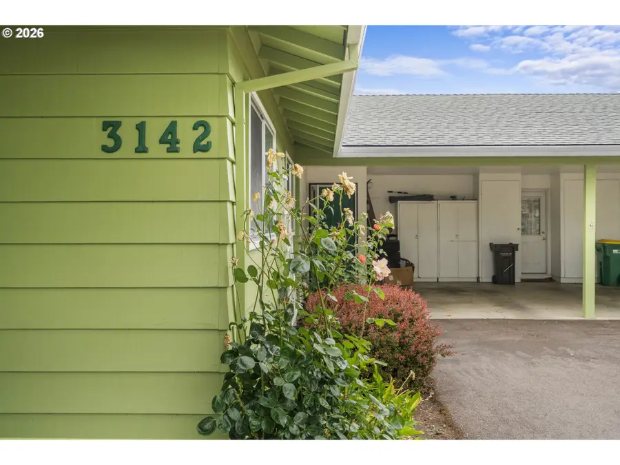 3142 22nd Ave, Forest Grove, OR 97116 - #3