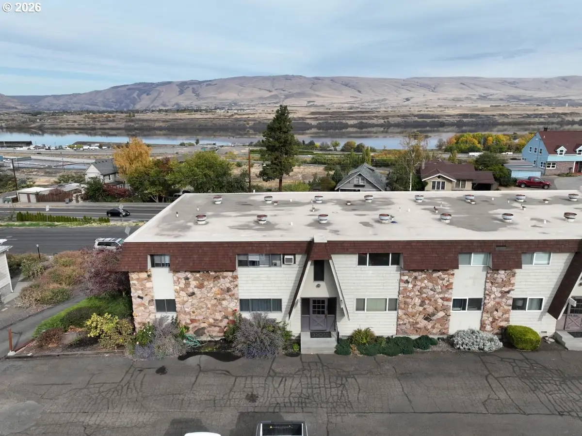 1622 E 9th St, The Dalles, OR 97058 - #1