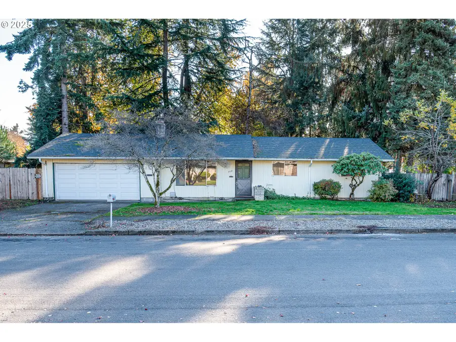 208 NW 24th St, McMinnville, OR 97128 - Image #2