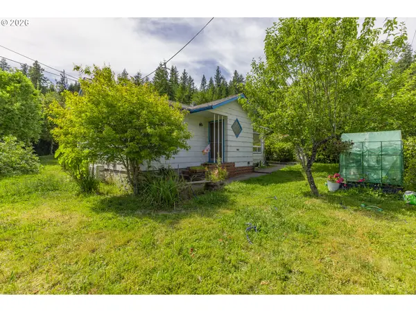 1775 N Fir St, Coquille, OR 97423