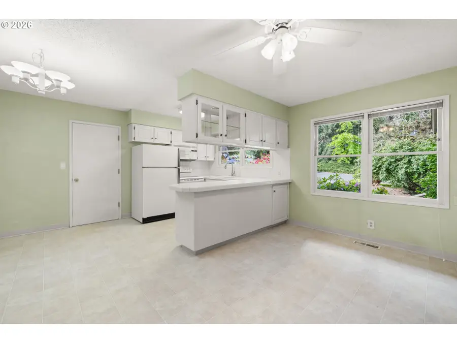 7530 SW Cherry Dr, Portland, OR 97223 - #3