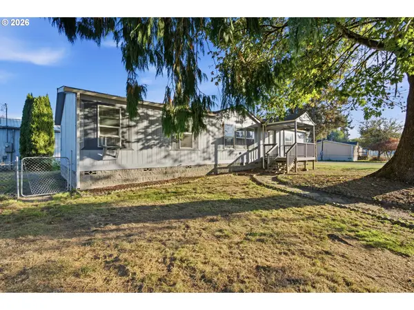 320 S 2nd St, Toledo, WA 98591