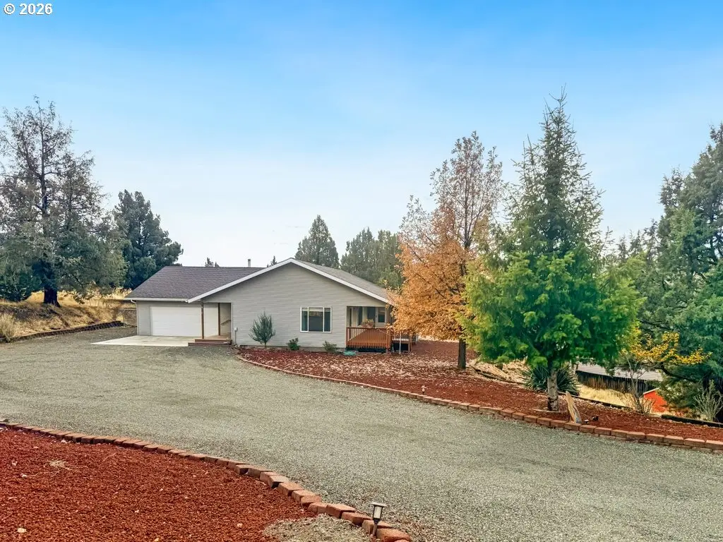 218 Valley View Dr, John Day, OR 97845 - #1