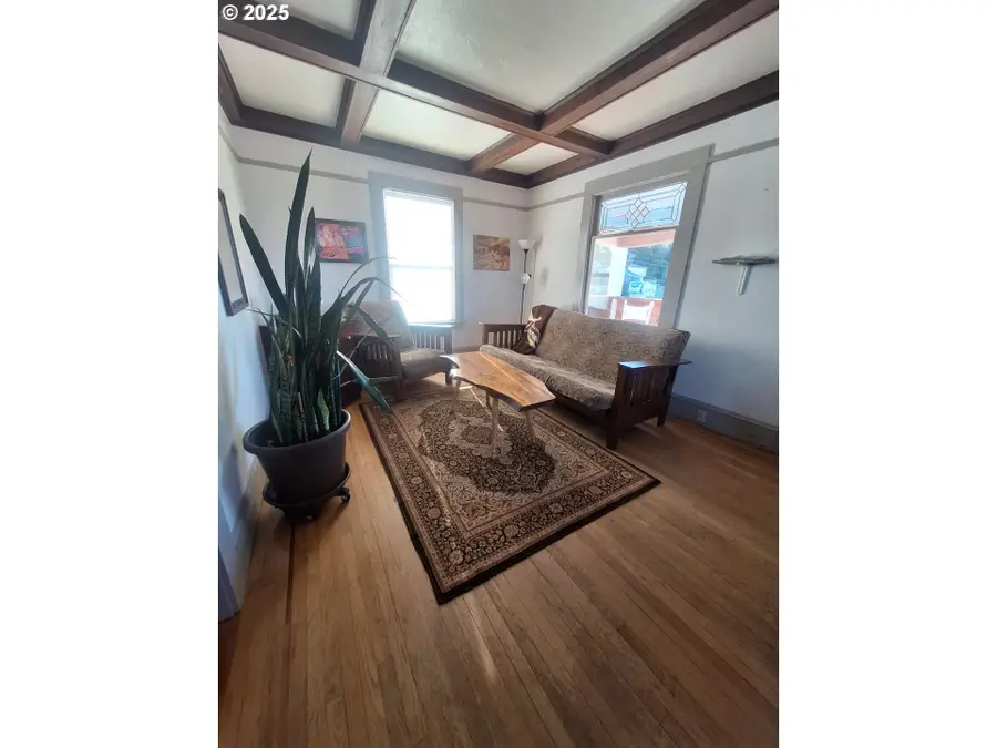 175 S 6th St, Reedsport, OR 97467 - Image #3