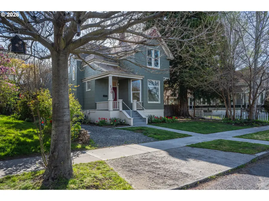 110 W 8th St, The Dalles, OR 97058 - #2