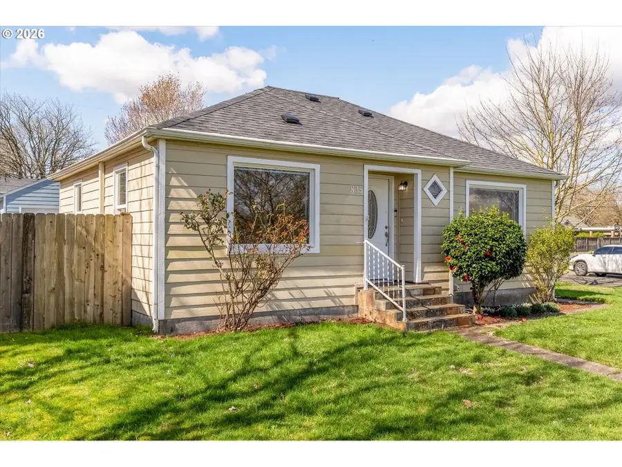 835 20th Ave, Longview, WA 98632 - #2