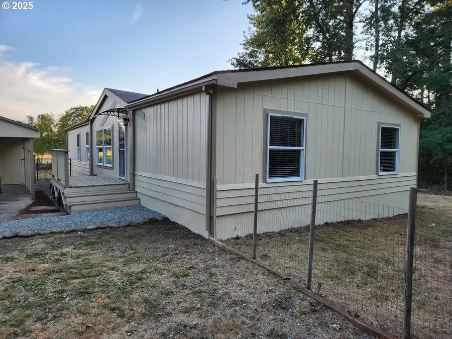 36451 S Sawtell Rd #16, Molalla, OR 97038 - Image #2