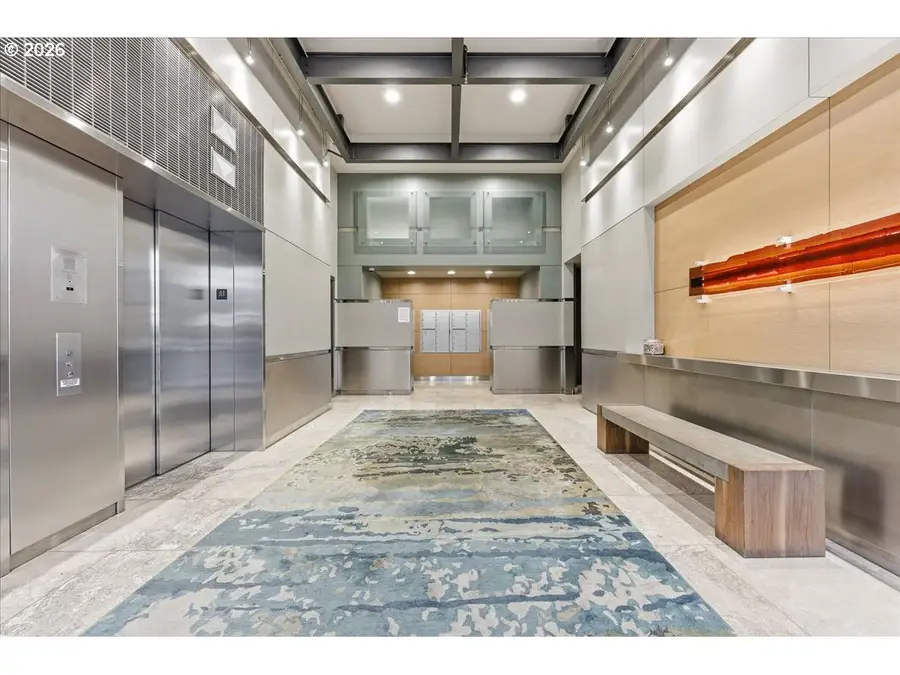 1410 NW Kearney St #814, Portland, OR 97209 - #3