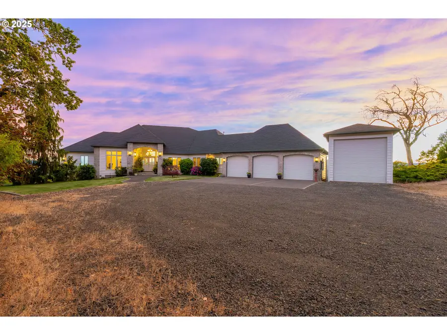 282 Redtail Ridge Ln, Roseburg, OR 97471 - Image #3