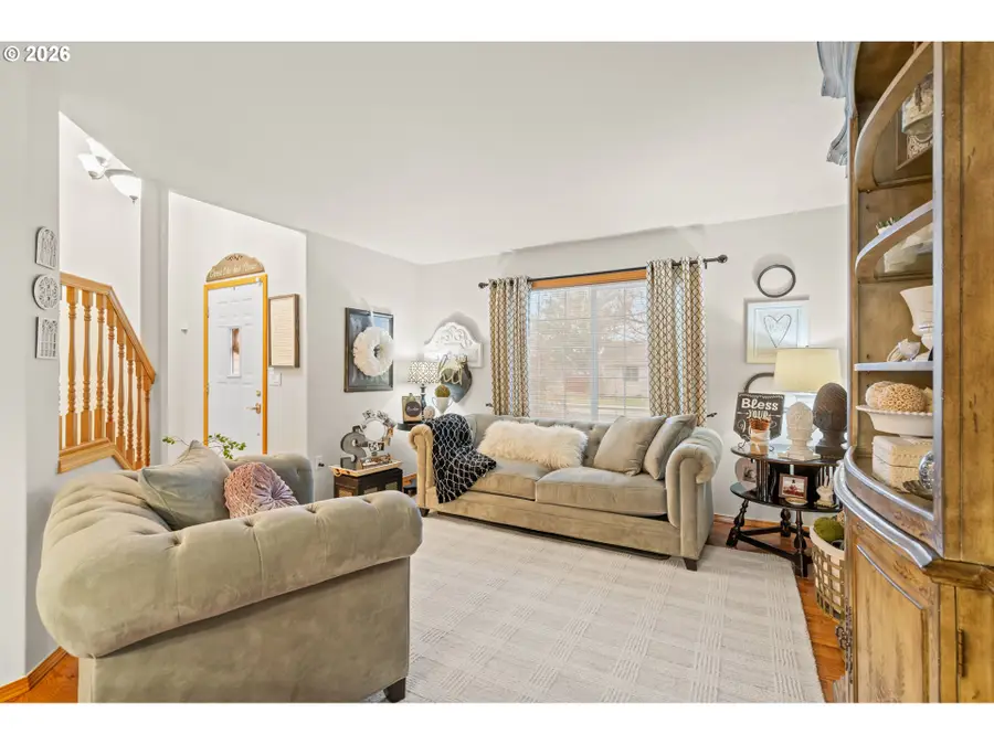 188 NE 11th St, Hermiston, OR 97838 - #3