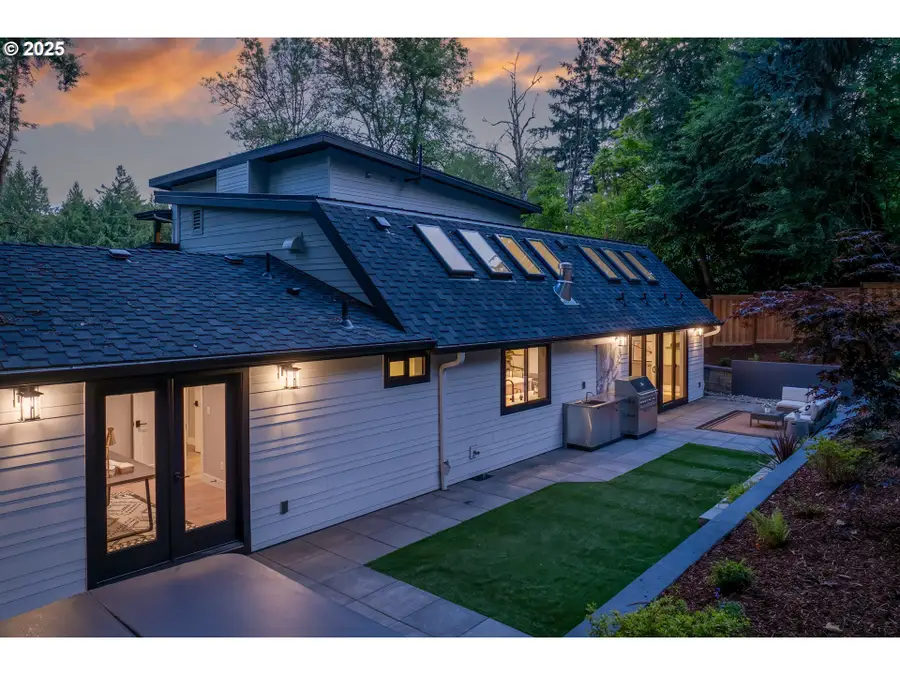 15370 Twin Fir Rd, Lake Oswego, OR 97035 - Image #3