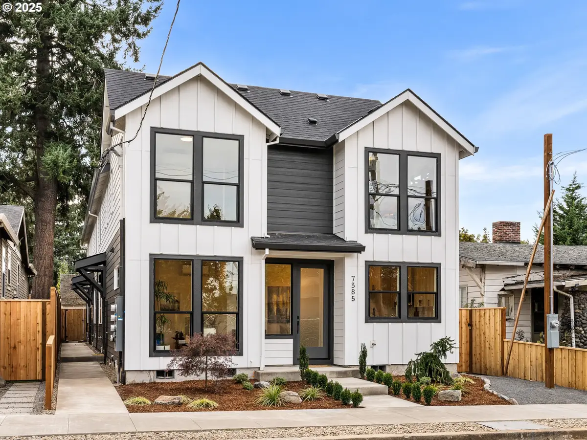 7385 N Mobile Ave, Portland, OR 97217 - Image #1