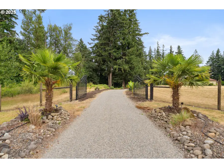 10168 Stayton Rd, Aumsville, OR 97325 - Image #2