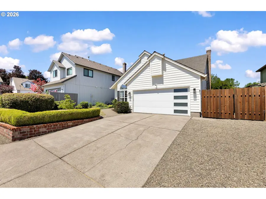 9047 SW Reiling St, Tigard, OR 97224 - #2