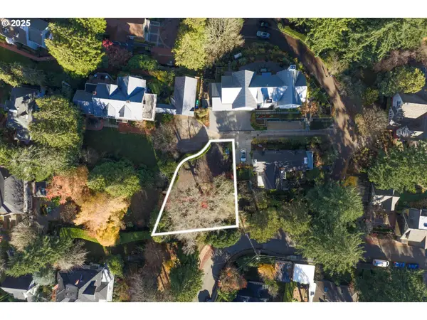 SW Hillcrest Pl, Portland, OR 97201