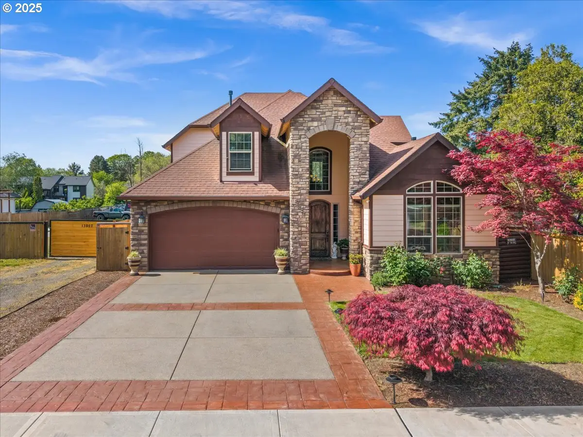 13845 SW Far Vista Dr, Beaverton, OR 97005 - Image #1