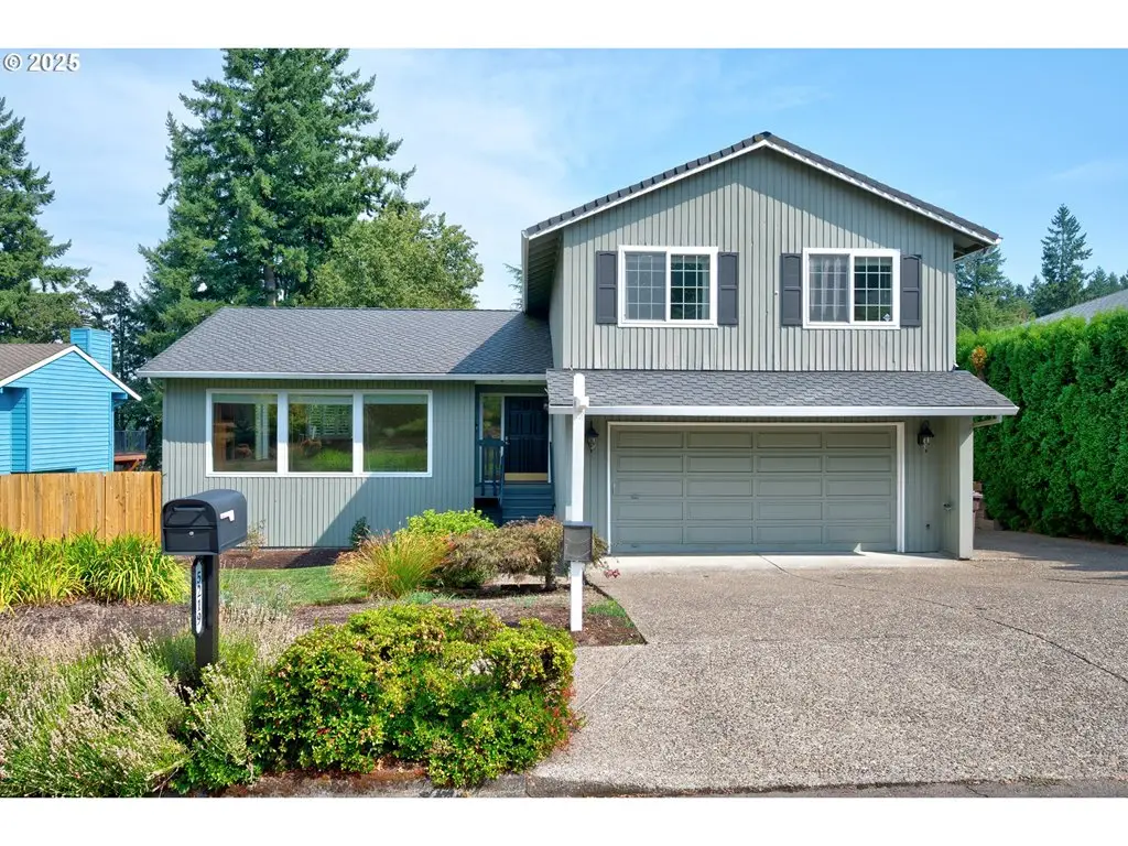 5219 Summit St, West Linn, OR 97068 - Image #1