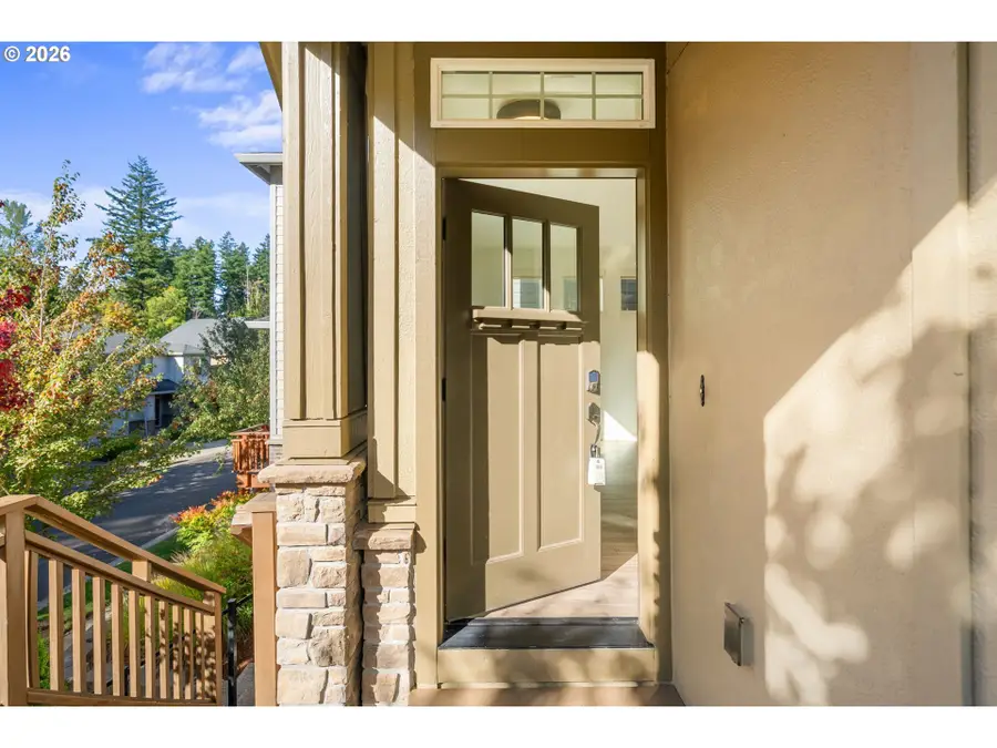 9349 SW Chopin Ln, Portland, OR 97225 - #2