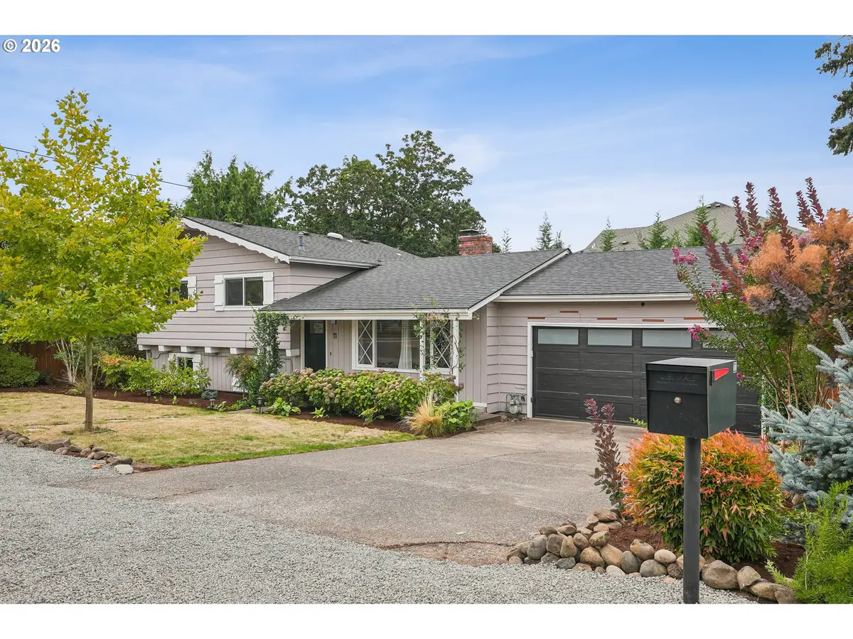 11 NE 136th Ave, Portland, OR 97230 - #1