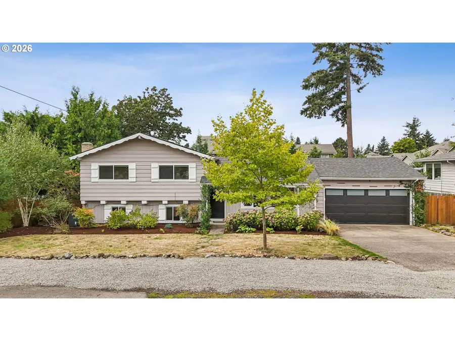 11 NE 136th Ave, Portland, OR 97230 - #2
