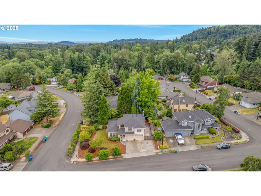 520 SE 15th St, Gresham, OR 97080 - #3